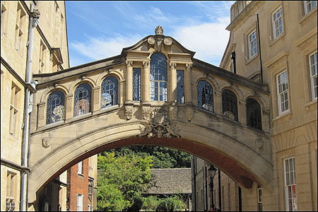 Hertford Bridge, Oxford