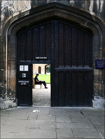 New College Gate, Oxford